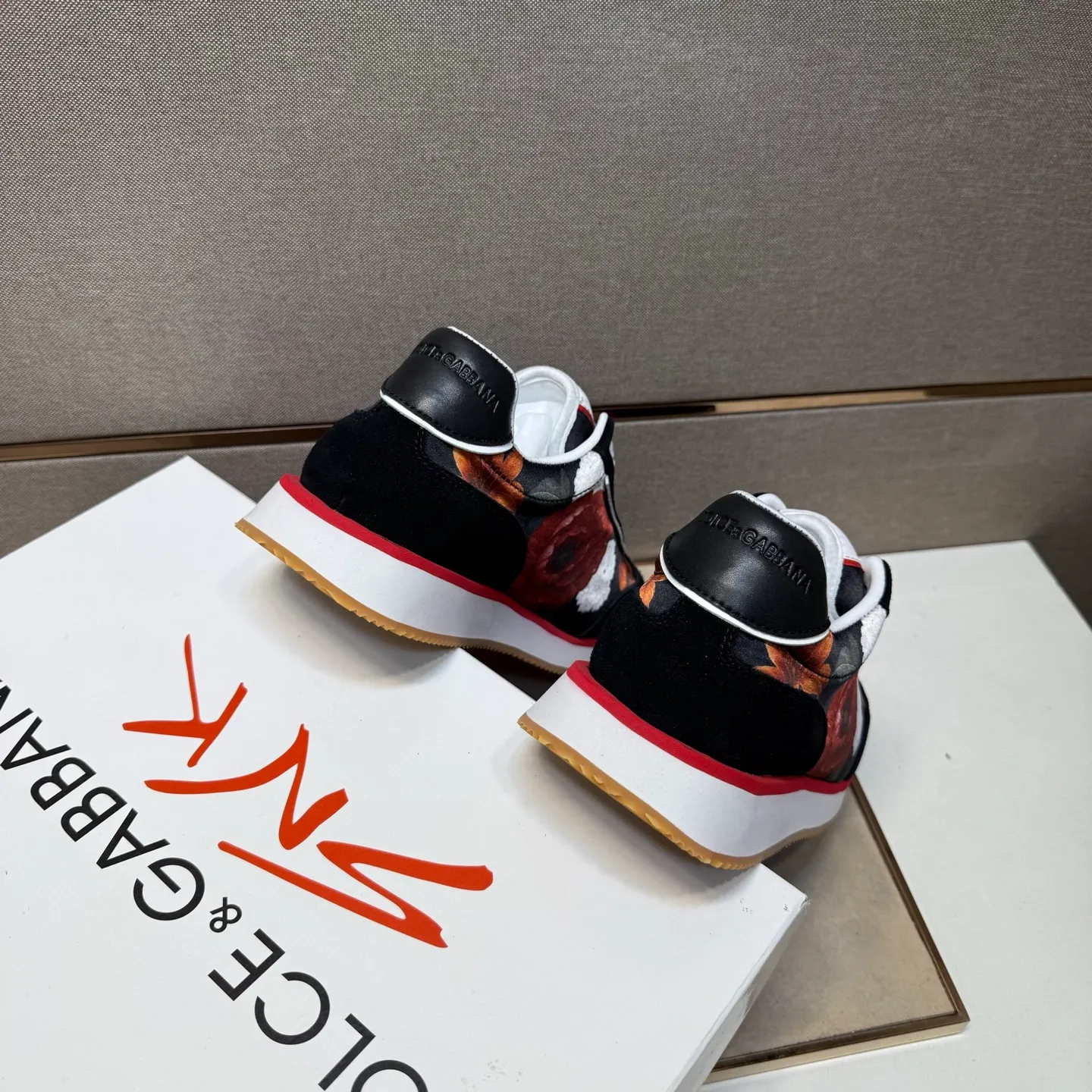 ⬛️Men's shoes💰p462【DG～】Couple casual shoes, 2025z cabinet sales simultaneously 🔶Size: 35-44#️⃣ 🔷2 colors🔜The upper is made of multi-material splicing➕Mesh lining, comfortable and breathable, sole: original comfortable, wear-resistant and non-slip outsole, ⚠️Real 📱Photographed🎬The real thing is better📢📢📢